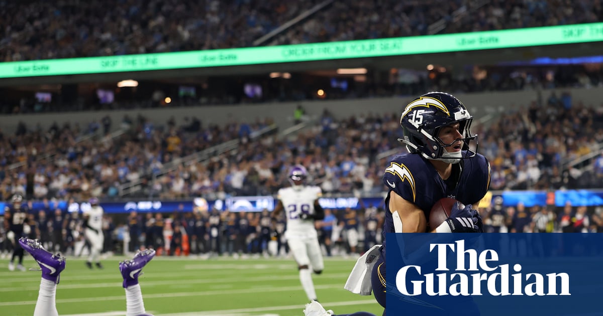 Herbert Guides Chargers to Easy Victory Against Vikings on Thursday Night Football – Mirror Brief